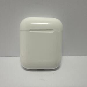 Apple AirPods 2nd Gen Charging Case Authentic Apple Replacement - Good Condition